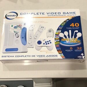 Video Game Console - 8 sports games and 32 Arcade style games